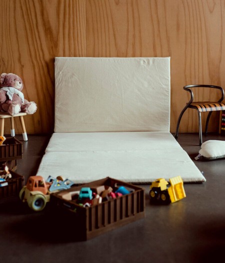 Le tapis, un incontournable de la pédagogie Montessori