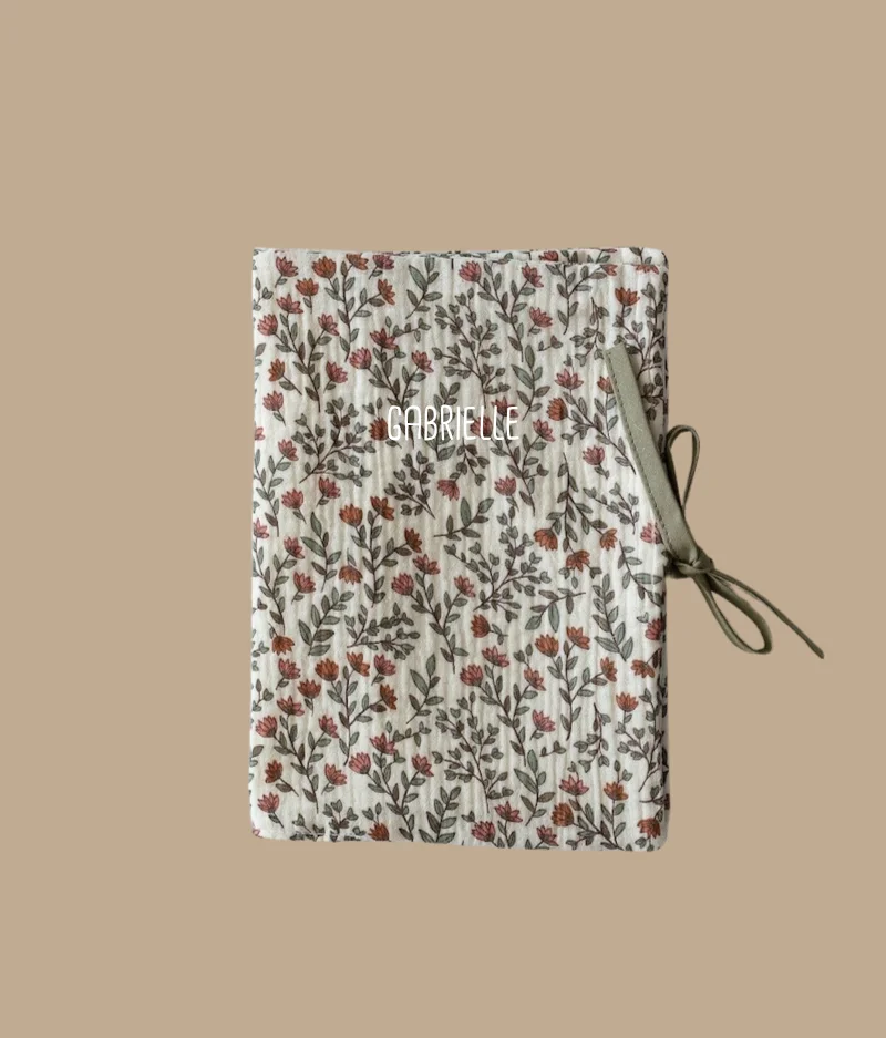 Protège carnet de santé Madeleine fleuris vert